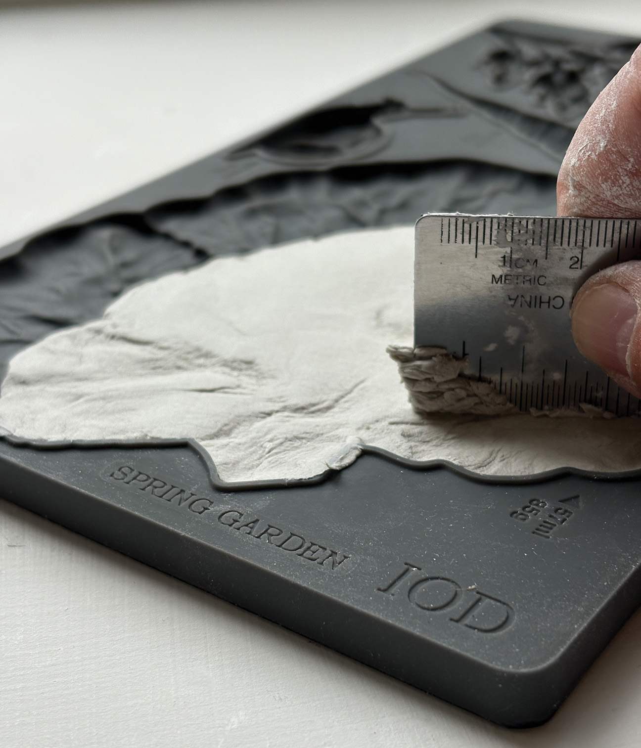 spring garden | IOD mould - Image 4