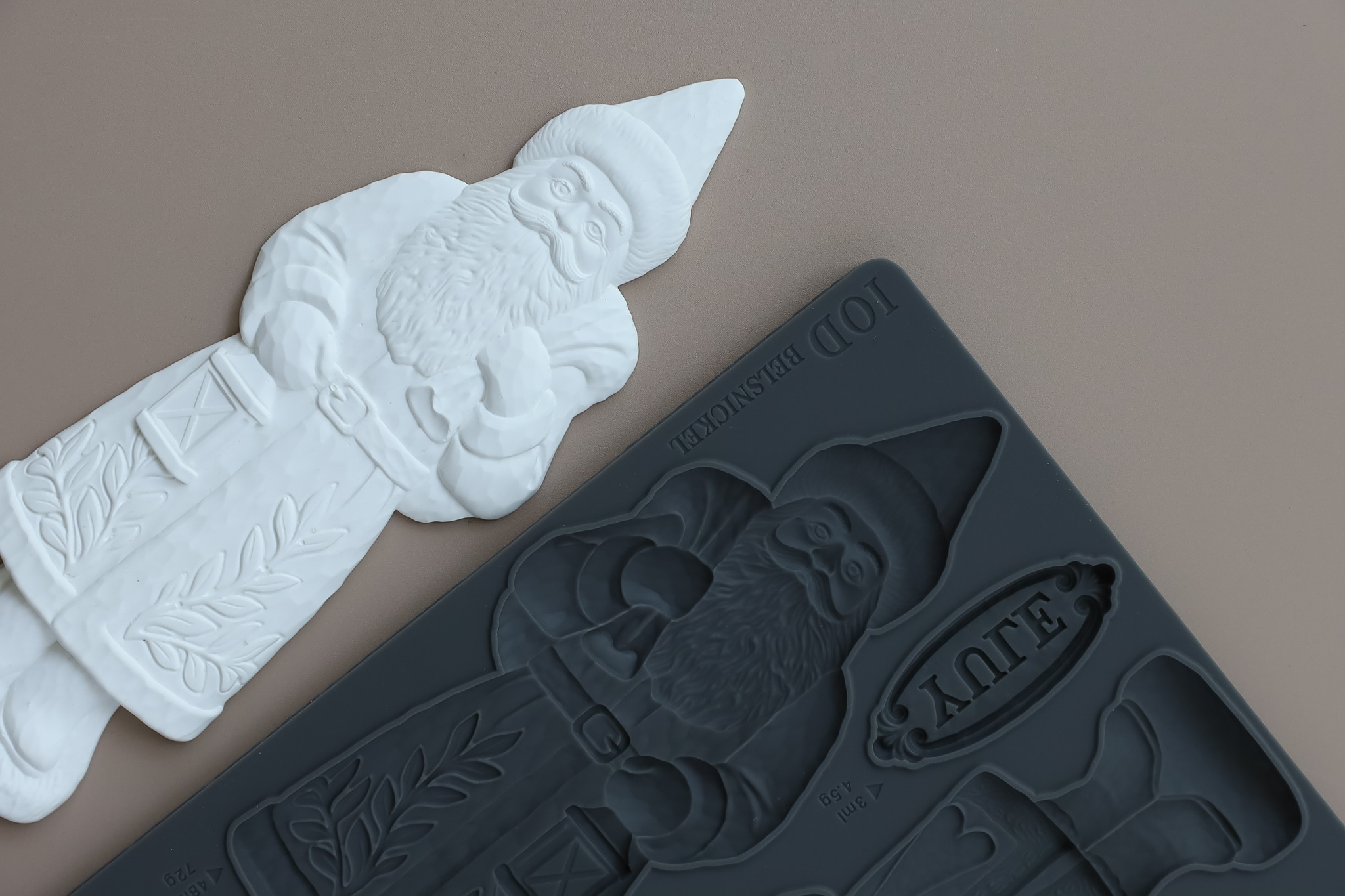 belsnickel | IOD mould - Image 7
